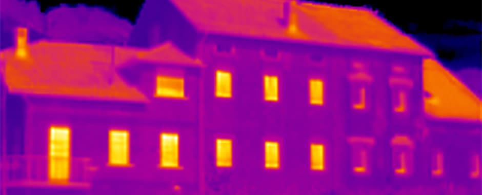 Thermal infrared image showing heat loss through windows without blinds