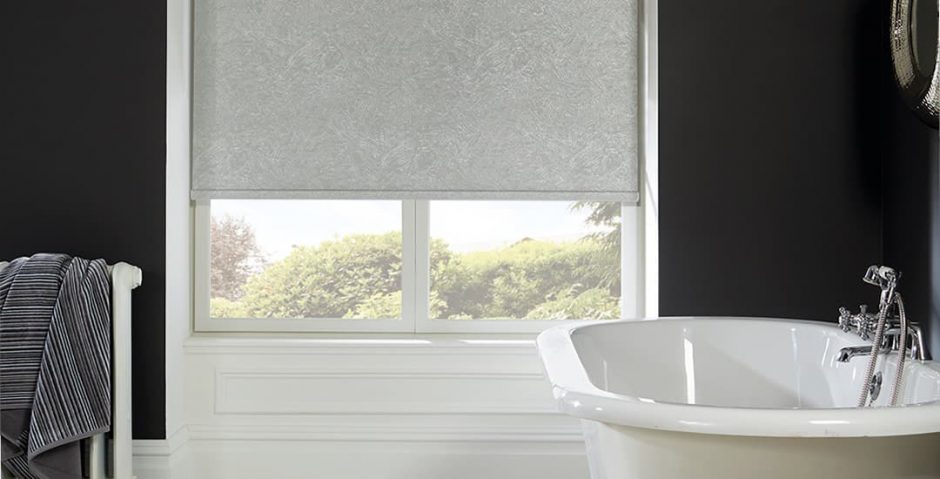 Bathroom Blinds Ideas That Won’t Bore You To Death (Or Make Your Wallet ...